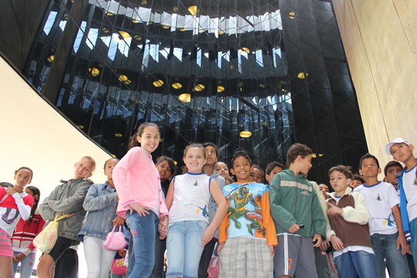 Alunos conheceram prédio da PGR