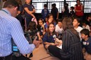 Alunos de escola da Asa Norte, em Brasília, participam do lançamento do projeto Turminha do MPF nas Eleições