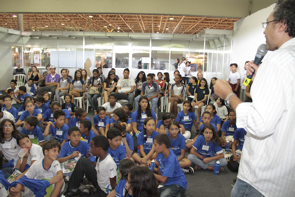 Turminha na Feira do Livro de Brasília