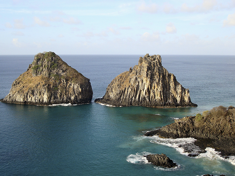 Praia de Baía dos Porcos, no Arquipélago de Fernando de Noronha. Foto Márcio Cabral de Moura