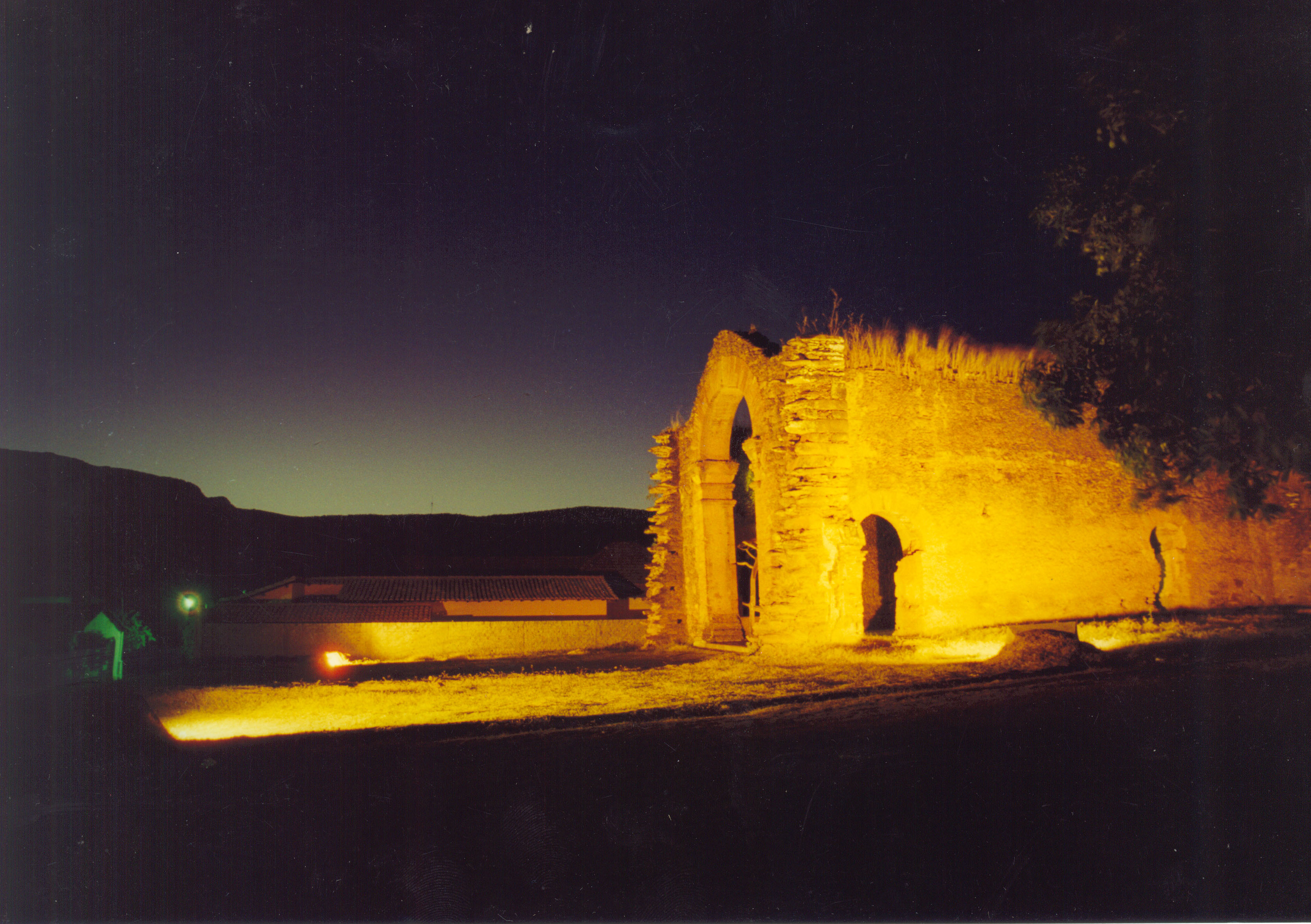 Igreja Nossa Senhora do Pretos, em Natividade, uma das cidades de onde foi retirado muito ouro que seguiu para a Europa durante o período colonial. Foto: Márcio Di Pietro