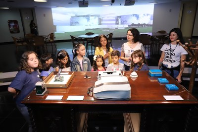 PGR recebe primeira turma de crianças pelo programa Férias no Memorial 